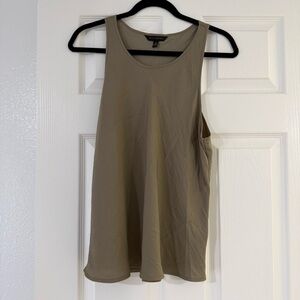 NWT Banana Republic Tank (Size M)